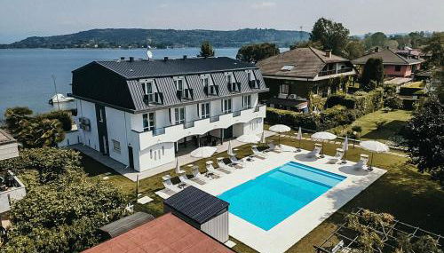 Aquavista Residence - Lakeview Holiday Apartments with Pool - Foto 2, sunbed