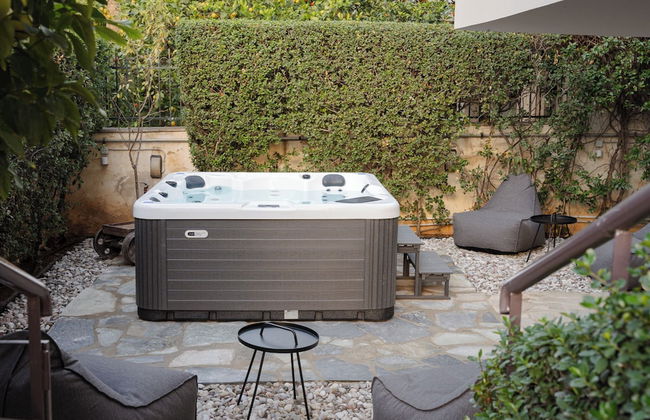 Athenian Riviera Coastal Charm Villa - Photo 48