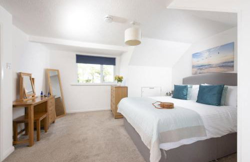Bridge Apartment - Free Parking & WiFi - Near Perranporth Beach - Foto 14