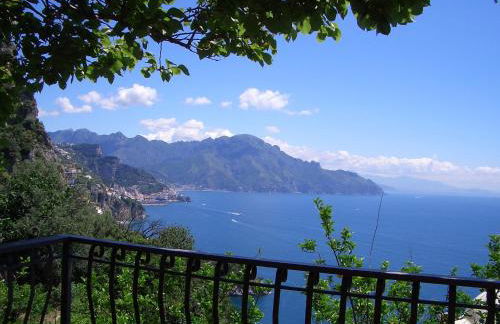 Amalfi 51 con vista mare, giardino e terrazze - Foto 5