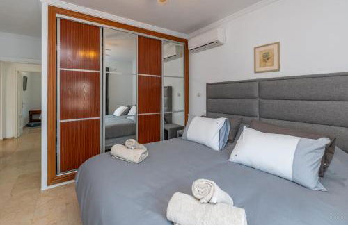 VILLA ALEGRIA Big terrace, private pool & parking - Photo 16