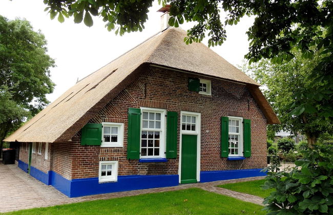 Farmhouse in Staphorst With Sauna - Photo 1