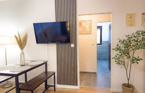 MOIN Apartments - Privater Parkplatz & Balkon, WiFi und TV - Foto 12