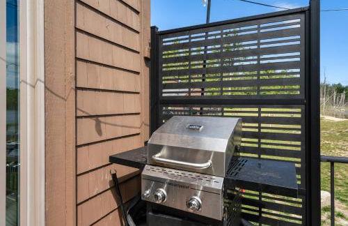 Quiet and Cozy Lakefront Home Near Mt Boyne - Foto 25