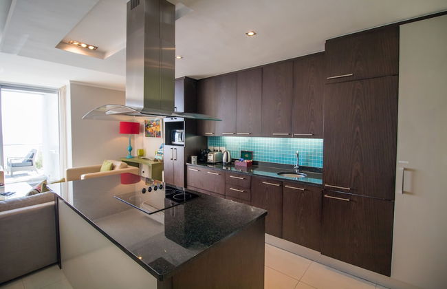 Camps Bay One Bedroom Apartment - The Crystal - Photo 12