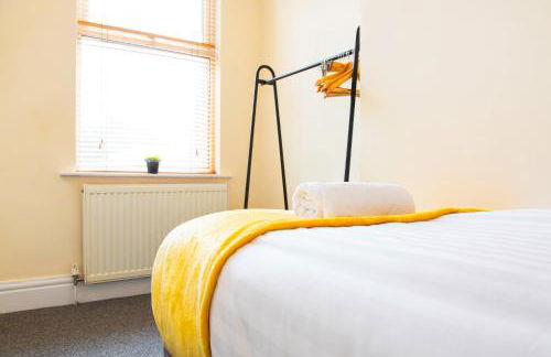 3 Bedroom House, Free Parking and Self Check In - Foto 21