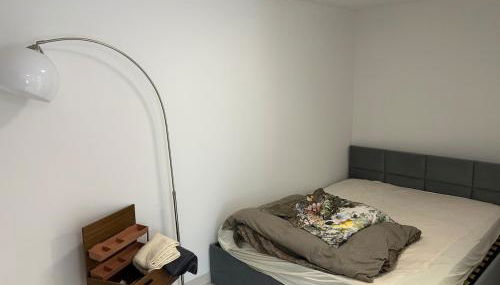 Neu renoviertes Haus mit großer Terrasse und Garten - Photo 4