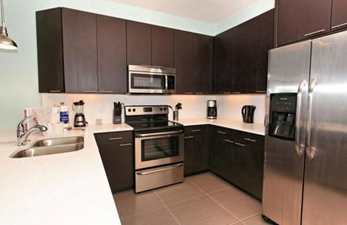 Serenity 3 Bed 3 Bath Townhome With Pool, Private Balcony, Clubhouse, Communal Pool, Conservation View, Disney 15 Mins By Orlando Holiday Rental, - Foto 6