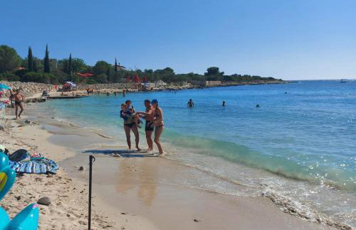 Bijela kuča - Foto 59