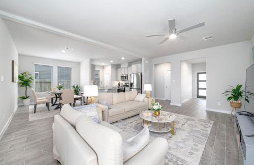 Modern and Spacious 4BR Home in Rosenberg, TX - Foto 1