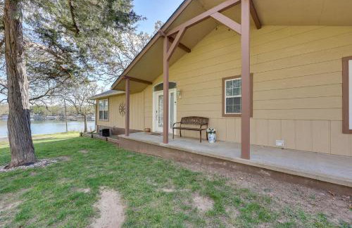 Lakefront Home with Shared Boat Ramp in Grove! - Foto 31