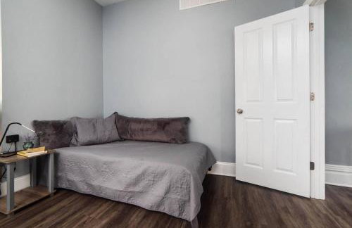 Massive Home - GroupStay - Parking & Location - Foto 5