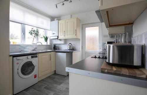 Ludlow Drive a 3 bed Contractor family Town house in melton Mowbray with Parking - Photo 24