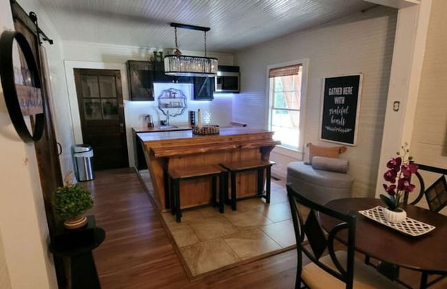 Clemson Memorabilia House - Foto 9