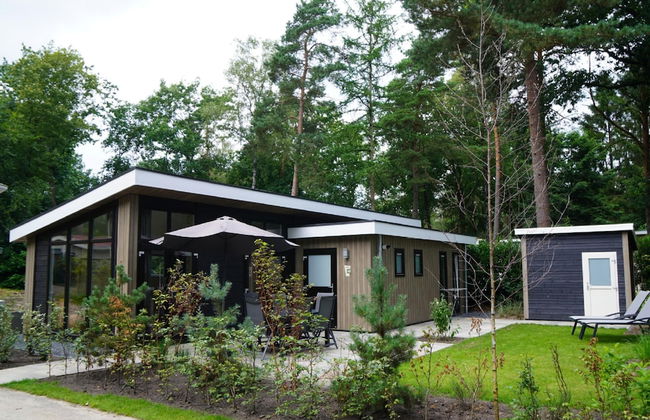 Beautiful Chalet With a Fireplace in a Wooded Area - Foto 1