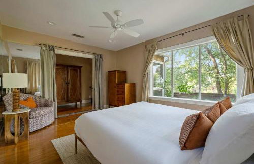 Ladybird Villa - Heated Saltwater Pool - Walk to SoCo - Photo 25