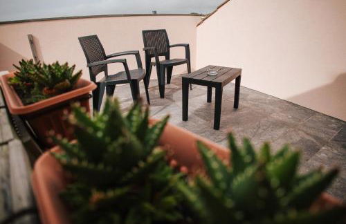 Penthouse Seaside Apartment B - Faraway - Photo 13