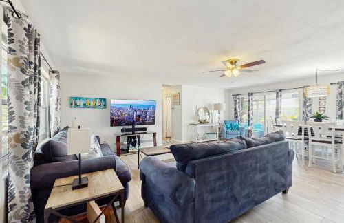 Relax in Retro - Photo 4