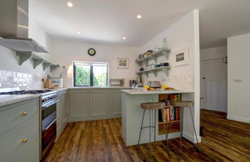 4 Bed in Trevone oc-p00696 - Photo 10