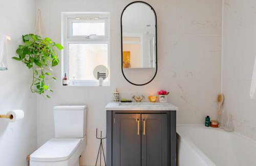 Luxuriously Curated 4BD Home Stoke Newington - Foto 59