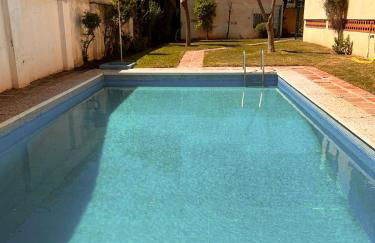 Pedregalejo Playa, Piscina y Parking - Photo 2