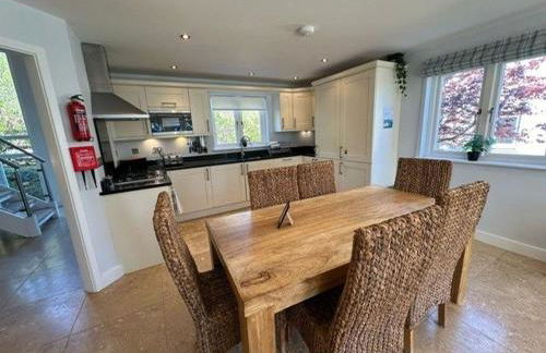 Trewhiddle Retreat V29 by Together Travel - Luxury 4-Bedroom Villa - Foto 6