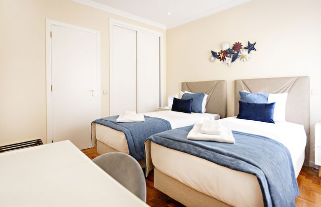 Blue Peacock in Faro - Photo 6