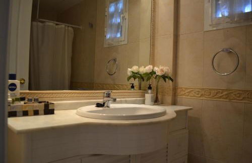 Céntrico y amplio apartamento 100% equipado - Foto 18