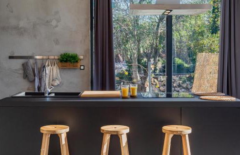 Gorgeous Home In Katuni With Wifi - Foto 4