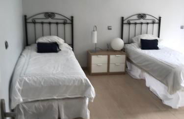 Villa with Heated Pool and Jacuzzi close to Puerto Banus and Beach - Photo 18