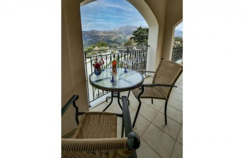 Amazing Villa Amare with stunning views - Photo 28