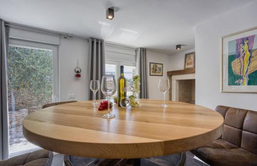 Villa Galant with Pool and Sauna - Happy Rentals - Foto 28