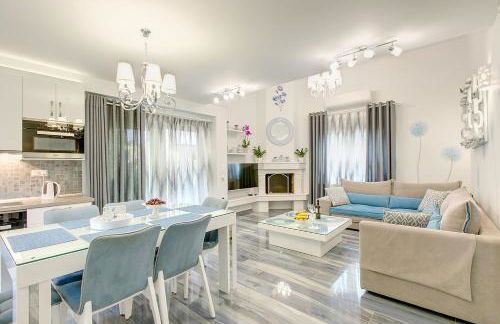 Azalea Villa Sani with Outdoor Hot Tub, Sani Luxury Villas Collection - Foto 3