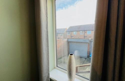 No 7 - 3 Bed House, Parking, Walkable to City, Quiet Location - Foto 41