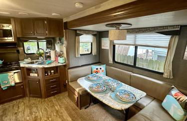 Garden Paradise RV Camper near Clearwater Beaches - Foto 8