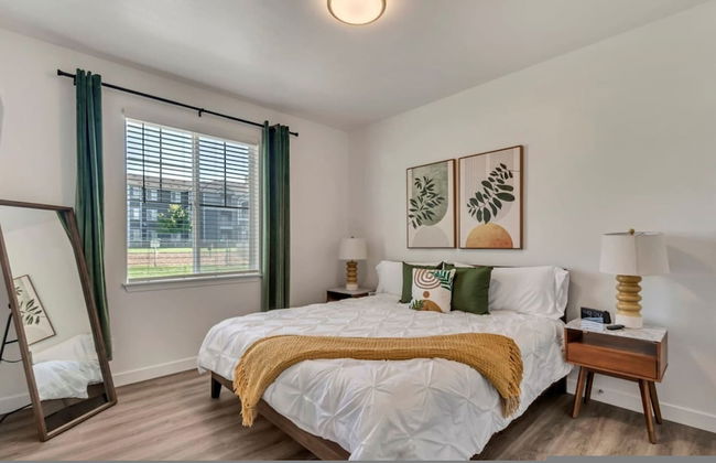 1st Fl King Beds Pool Garage - Near AFB - Foto 16