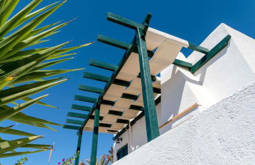 Pahivouni Studios & Suites - Photo 26