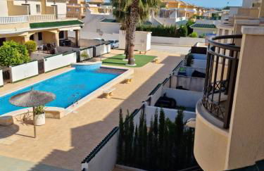 AGRADABLE ADOSADO CON PISCINA - Photo 24