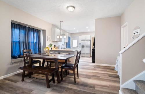 Large Remodeled 4 Bedroom Only 7 Minutes to Downtown - Foto 9