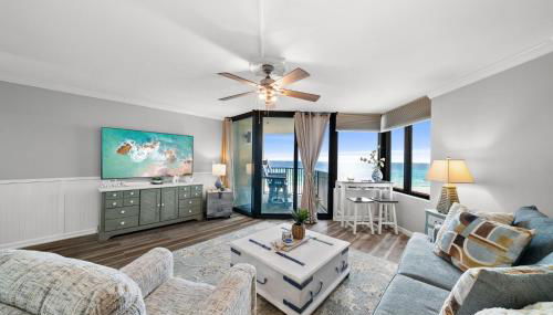 Newly Renovated Beachfront Condo! Free Beach Chair Service! by Dolce Vita Getaways PCB - Foto 2