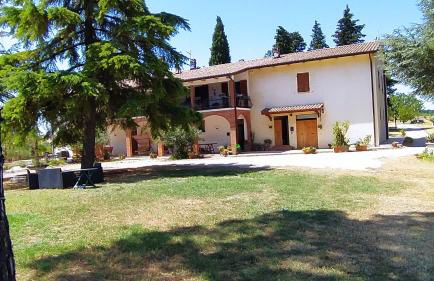 Casale in collina vista Assisi,Brufa di Torgiano - Foto 1