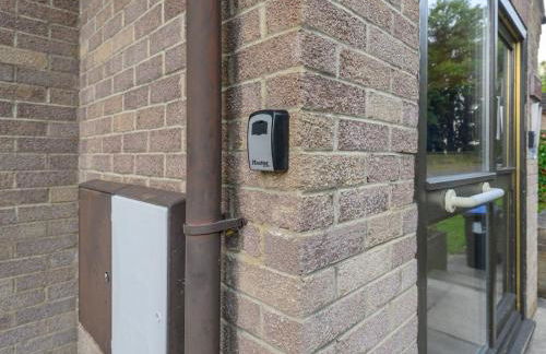 Pass the Keys Family Friendly home in Baildon Court-Free Parking - Foto 42