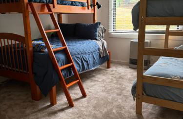 Pet Friendly Condo near Loon with Loon Club passes - Photo 14