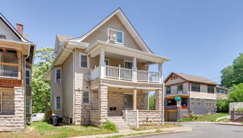 Modern 2BR Kansas City Condo Near Downtown - Photo 3