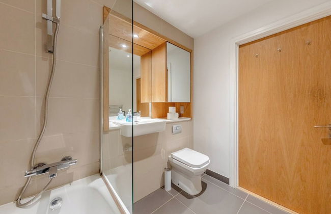 Sleek & Sunny 1BD Flat Near Greenwhich - Deptford! - Foto 22