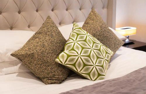 Pass the Keys Stylish Central St Albans Flat with Free Parking - Photo 21