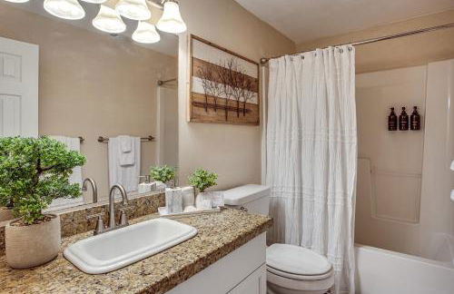 4 Mi to Waterfront Parks! Cozy Apt in Tacoma Area - Foto 16