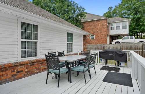 Pool, Hot Tub, Game Room & Sleeps 18! By StayLage - Foto 51