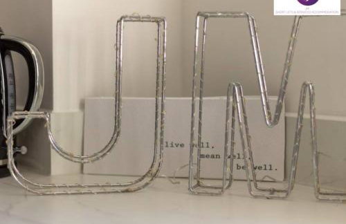 Stevenage Luxury 1Bed Apartment - Sleeps 4-WIFI-Free Parking- By JM Short Lets & Serviced Accommodation - Foto 13