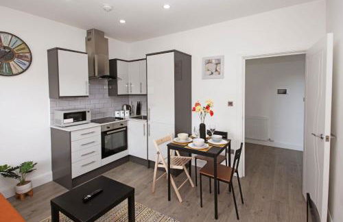 Sapphire House Apartments - Photo 156